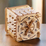 Cambridge Labyrinth - Cluebox - Brown Bear Magic Shop