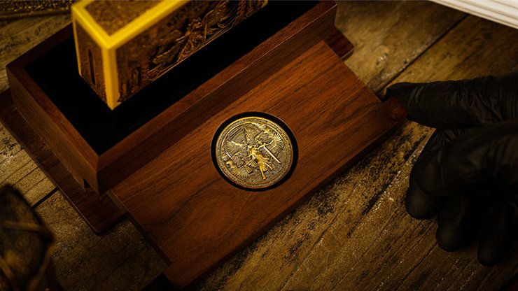 Halidom Deluxe Wooden Box Set by Ark Playing Cards - Brown Bear Magic Shop