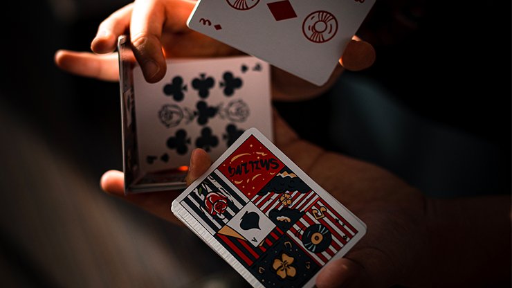 Keep Smiling Playing Cards - Brown Bear Magic Shop