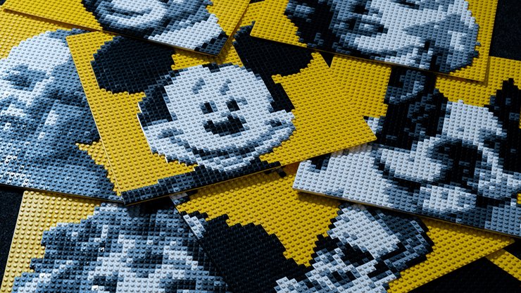LEGO FRAME by Gustavo Sereno and Gee Magic - Brown Bear Magic Shop