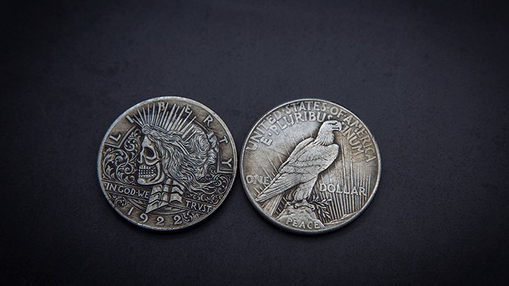 SKULL HEAD COIN by Men Zi Magic - Brown Bear Magic Shop
