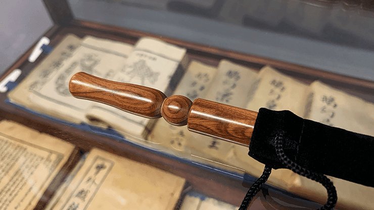 Wooden wand PRO by Harry He & Bacon Magic - Brown Bear Magic Shop