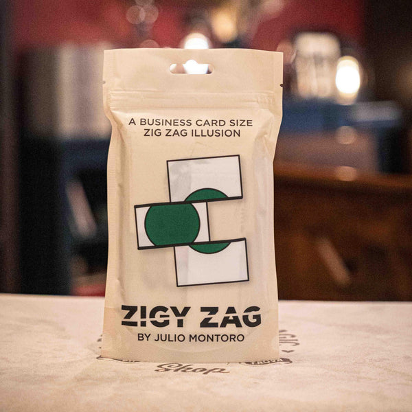 ZIGYZAG by Julio Montoro - Brown Bear Magic Shop